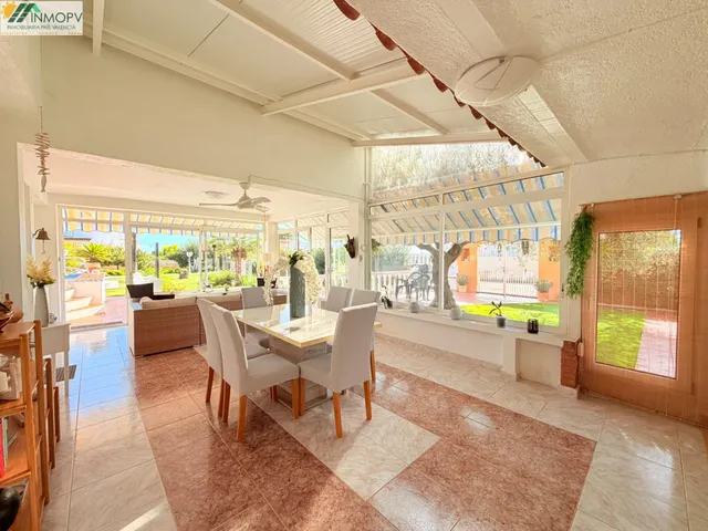 Singular chalet de 319m2 con 2.000 m2 de parcela, piscina y apartamento independiente en vistabella Vinaròs! — 29