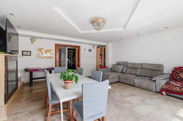 CASA INDEPENDIENTE CON ASCENSOR PRIVADO, GARAJE DIÁFANO DE G - foto 5