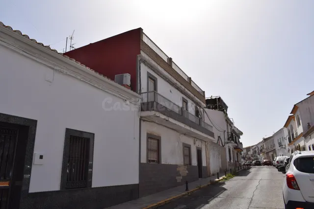 casa a la venta en nerva para reformar - foto 3
