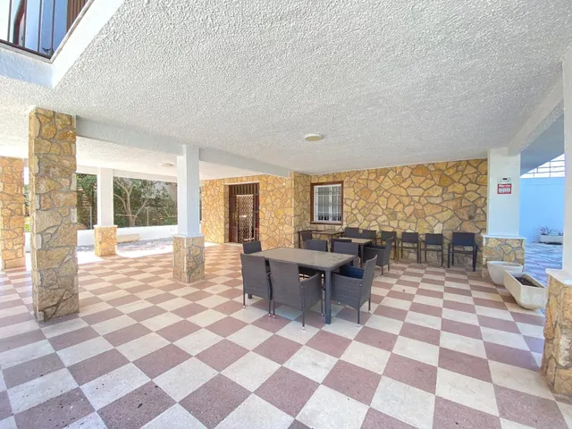 VILLA RURAL EN PURIAS — 18