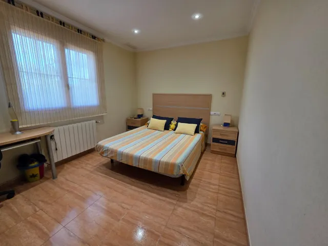 Chalet con piscina, casa de invitados y nave de 300 m2 a 1 km de Elche — 45