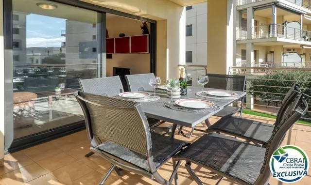 Apartamento de alto standing en Roses a 50 m del mar — 6