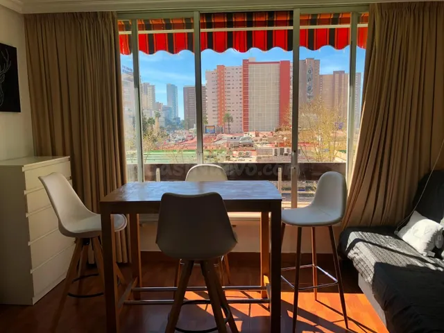 Apartamento en alquiler en Rincón de Loix, Benidorm - 850 €/ - foto 3