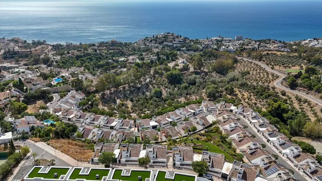 Villa 4 habitaciones 332m² en venta - Benalmádena Costa - foto 2