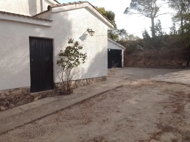 Chalet con encanto y vistas al lago de Buendía — 14