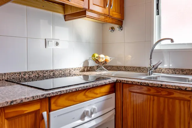 Luminoso apartamento de 3 dormitorios, 2 baños + trastero en Torrevieja — 13