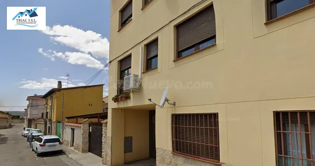 Venta de Piso en Torrelaguna — 2