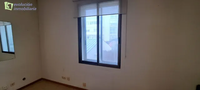 Oficina en alquiler en zona céntrica de negocios de Burgos. — 3