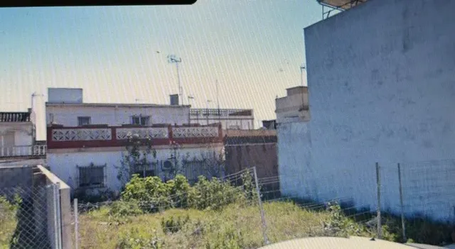 PARCELA DE URBANA DE 134.53 METROS EN BARRIADA LAS FLORES - foto 2