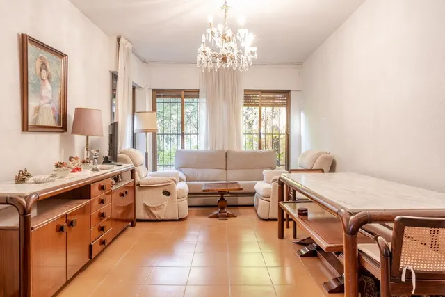 chalet independiente con la mejor parcela en la prestigiosa  urbanización de el serrallo — 31