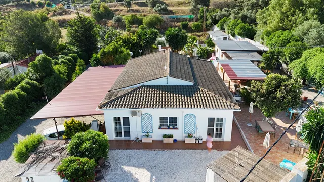 Chalet 4 habitaciones 263m² en venta - Costa del Sol — 16