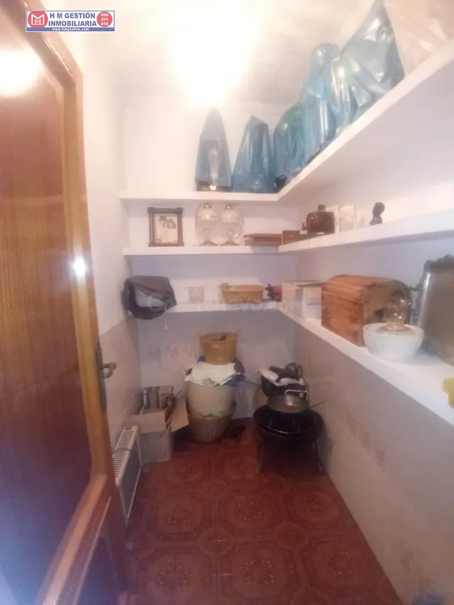 SE VENDE CASA DE 500 m/2 de solar con 355 m/2 construidos. - foto 4