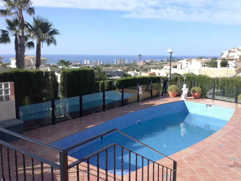 chalet en zona del colegio elians