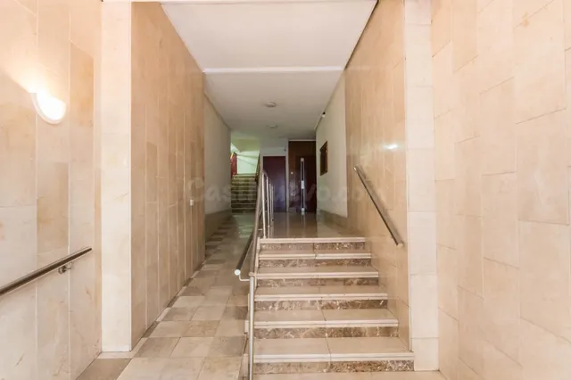 VIVIENDA CON GRAN PATIO PRIVADO FRENTE AL NUEVO HOTEL BARCELÓ 5★ — 5