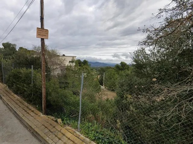 SE VENDEN DOS TERRENOS URBANOS EN LA TORRE DE CLARAMUNT — 4
