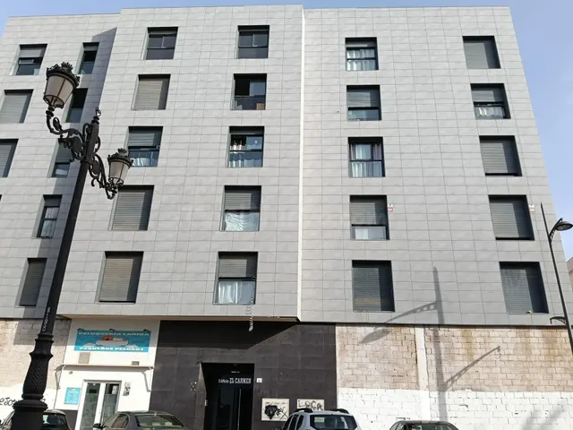 PISO OCUPADO POR PERSONA SIN JUSTO TÍTULO ESTE INMUEBLE DEBI