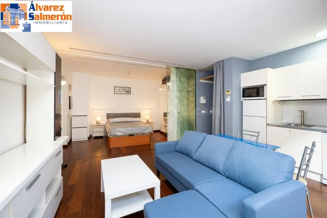 Apartamento tipo loft con garaje incluido y piscina en zona Parque Lagos — 3