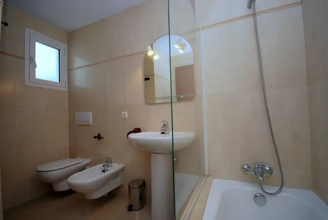 Piso muy cómodo y  acogedor en zona de la Bonanova  de Palma con vistas al mar . — 11