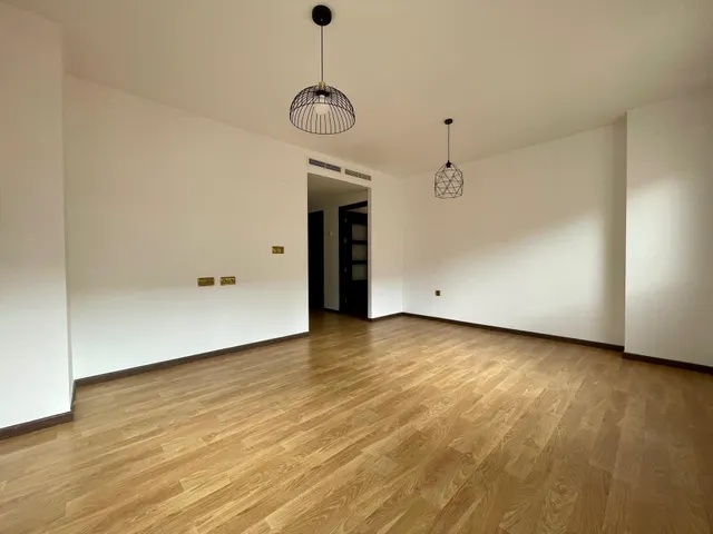 PISO LINEA MODERNA — 7