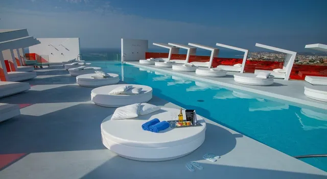 LLAVE EN MANO. ÁTICO IMPRESIONANTE CON ENORME TERRAZA, ORIENTACIÓN SUR Y VISTAS PANORÁMICAS AL MAR — 34