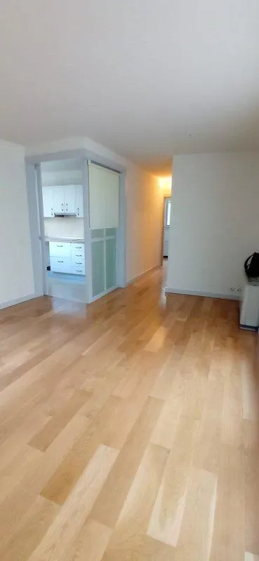 PISO CON TERRAZA EN ALQUILER EDIFICIO ZAIDA EN GRANADA — 9