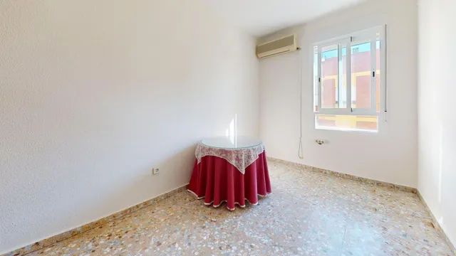 Amplio piso en Córdoba, zona Levante - Ideal para primera  vivienda o inversión!!!!!!! — 10