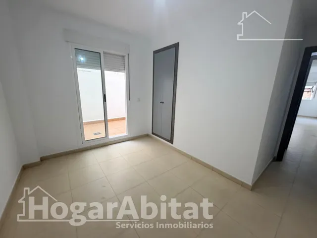 Reformado con patio cerca de la playa — 20