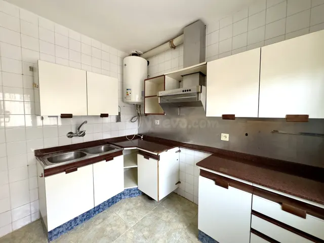 ¡DESCUBRE ESTA ACOGEDORA CASA ADOSADA EN BLANES! - foto 4