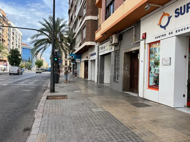 LOCAL CON LICENCIA DE PUB - foto 3