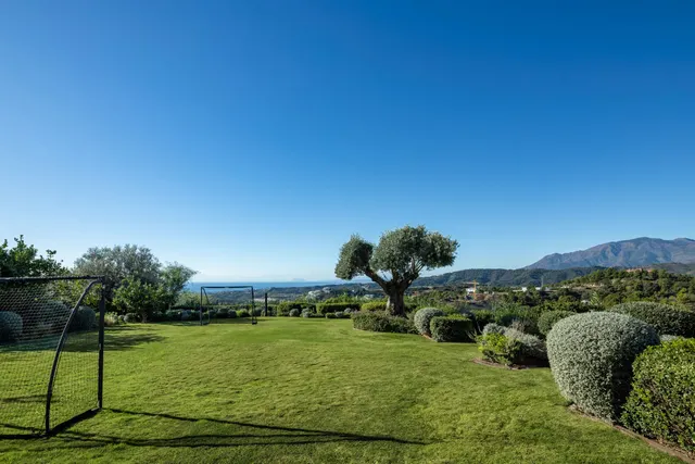 Chalet 7 habitaciones 937m² en venta - Costa del Sol — 45