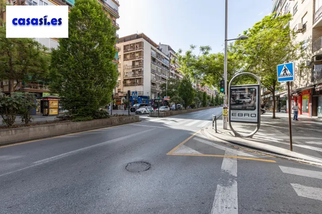 Piso con terraza y gran potencial junto a Camino de Ronda — 37