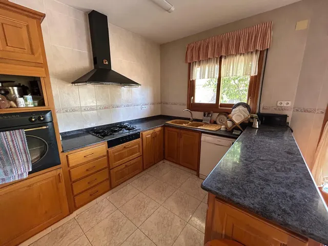 Magnifica casa con terreno en privilegiada urbanización — 10