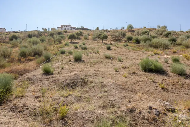 Parcela en venta en Altos de la Zubia — 13