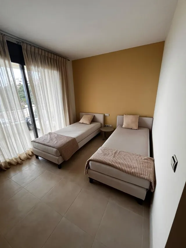 Deslumbrante Apartamento en Alto de los Monteros, Marbella — 14