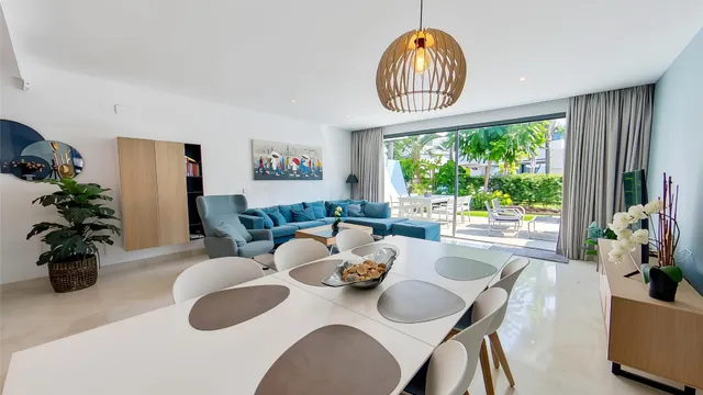 Moderna Casa Adosada con Jacuzzi y Solárium en La Cala de Mijas — 7