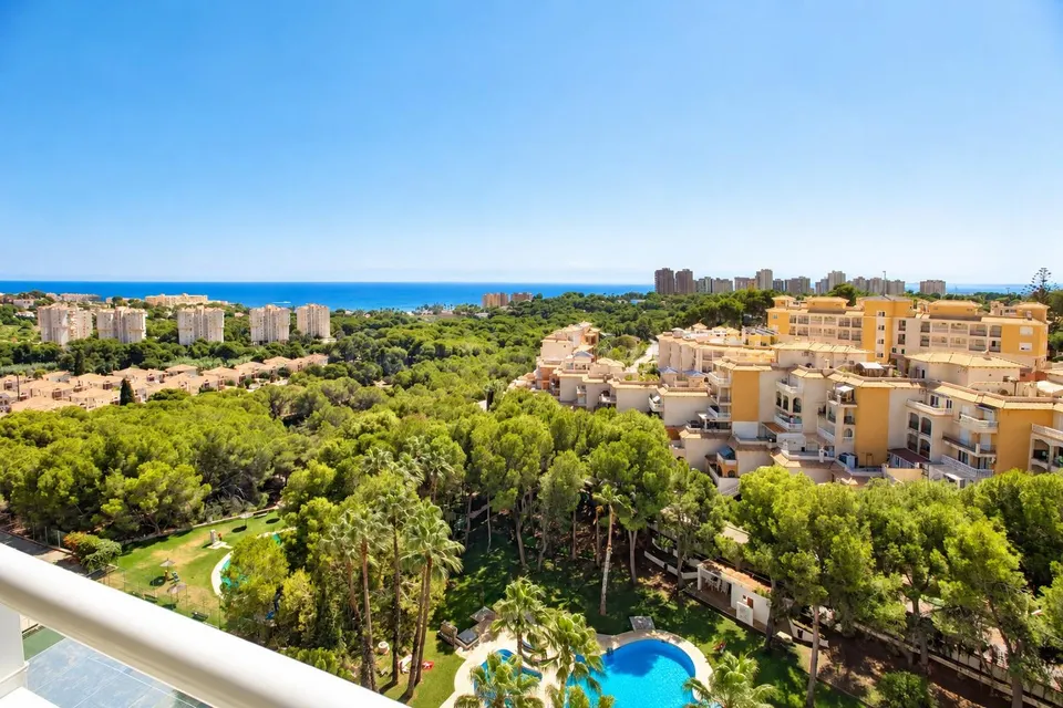 Apartamento con vistas al mar en Campoamor, Orihuela Costa