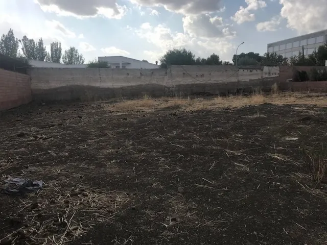 PARCELA URBANA CON 2 SOLARES A LA VENTA EN BELMEZ — 5