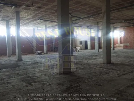 +AMPLIO LOCAL DE 1.000M2, 35M2 DE FACHADA, DIVISIBLE++ — 6