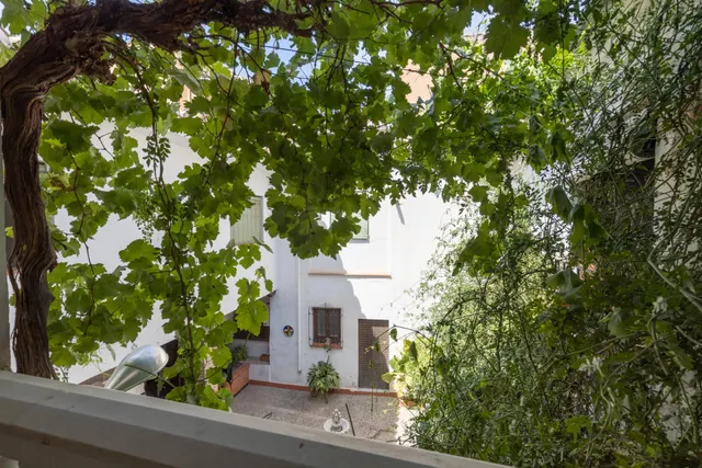 EXCEPCIONAL OPORTUNIDAD EN PLENO CENTRO DE HUÉTOR VEGA — 41