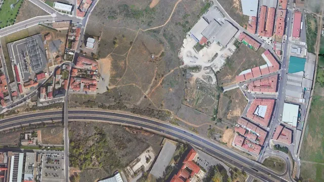 SUELO URBANO CONSOLIDADO EN VILLAQUILAMBRE — 3
