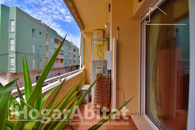 Seminuevo en denia, luminoso y espacioso con balcón y ascensor — 19