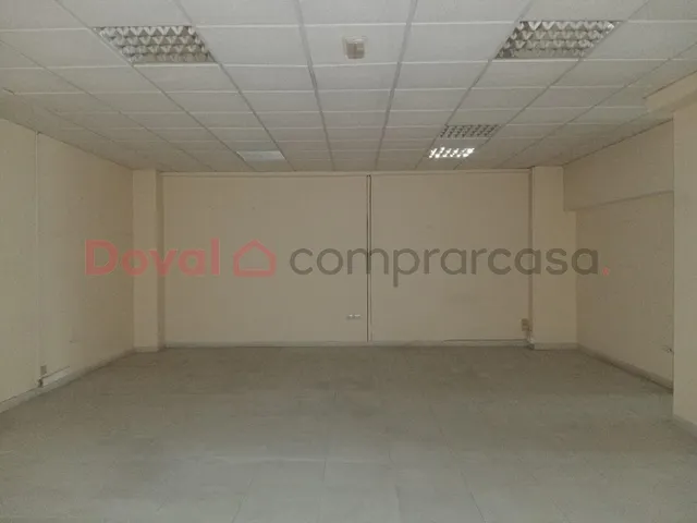 LOCAL EN TORRENTE BALLESTER — 5