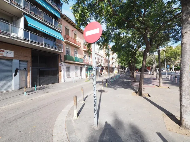 Piso en Badalona para inversión con plaza y trastero - foto 4