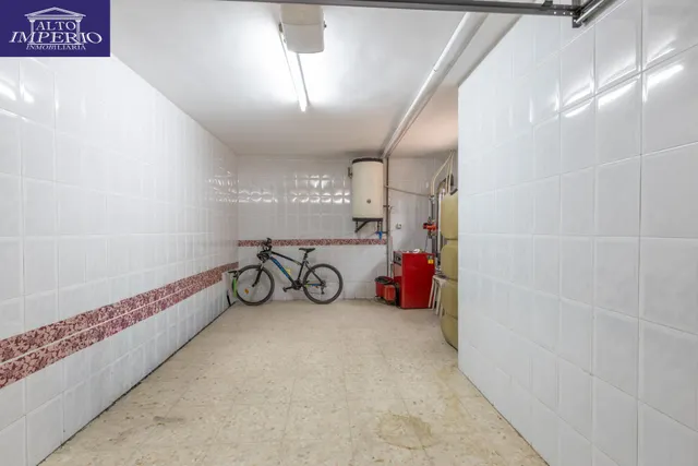 Complejo industrial con vivienda en Alhendín con 2500 metros cuadrados — 38