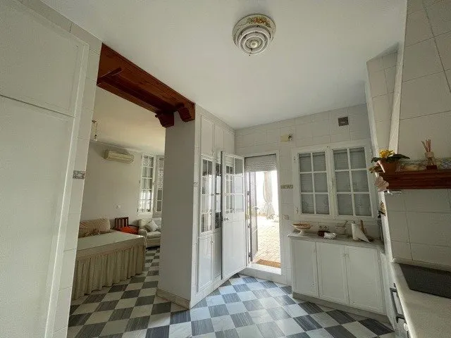 CASA EN EL CENTRO DE SANLUCAR — 22