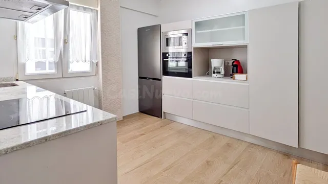 Un piso que no necesita que imagines nada: reforma, luz y pa - foto 2