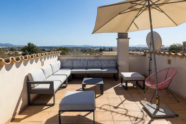 BONITO CHALET UNIFAMILIAR DE 5 DORMITORIOS Y AMPLIAS TERRAZA