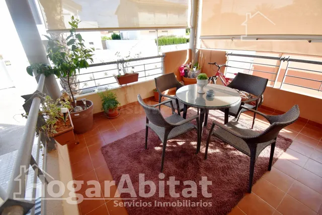 PRECIOSO ADOSADO CON 4 TERRAZAS, PISCINA Y GARAJE CERCA DE L - foto 3