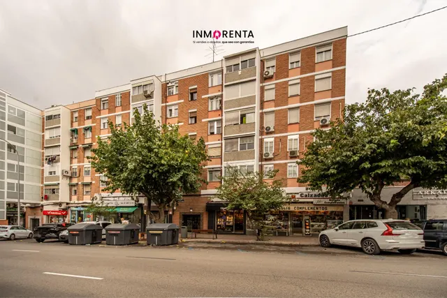 Avenida marqués de corbera — 18