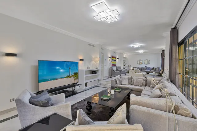 Villa 5 habitaciones 497m² en alquiler - Whater Gardens - foto 4